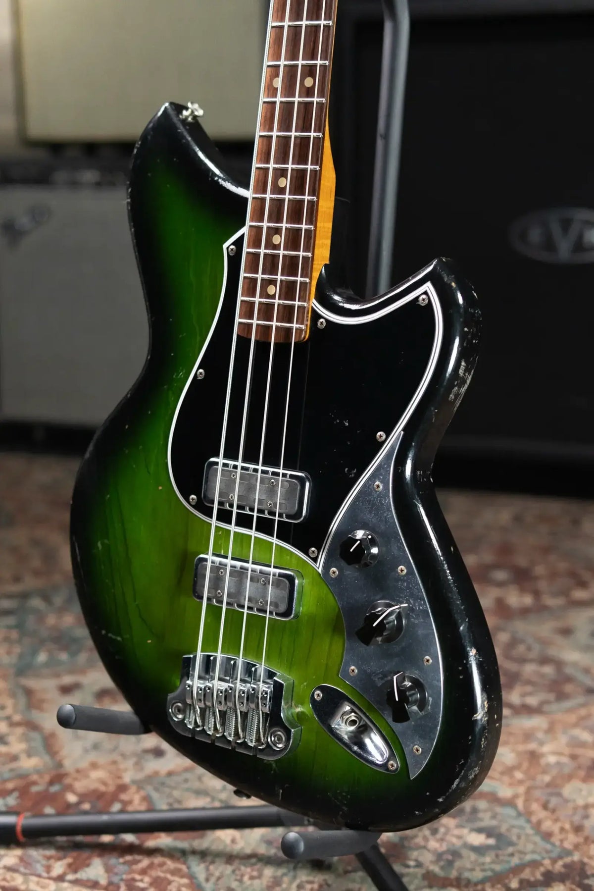 Novo Serus Bass  - Cat's Eye Green with Mono Gig Bag- Used