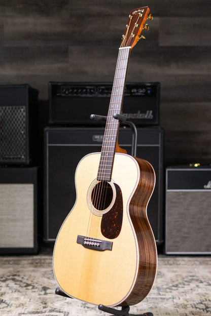 Martin 00-28 Modern Deluxe Acoustic Guitar with Hardshell Case