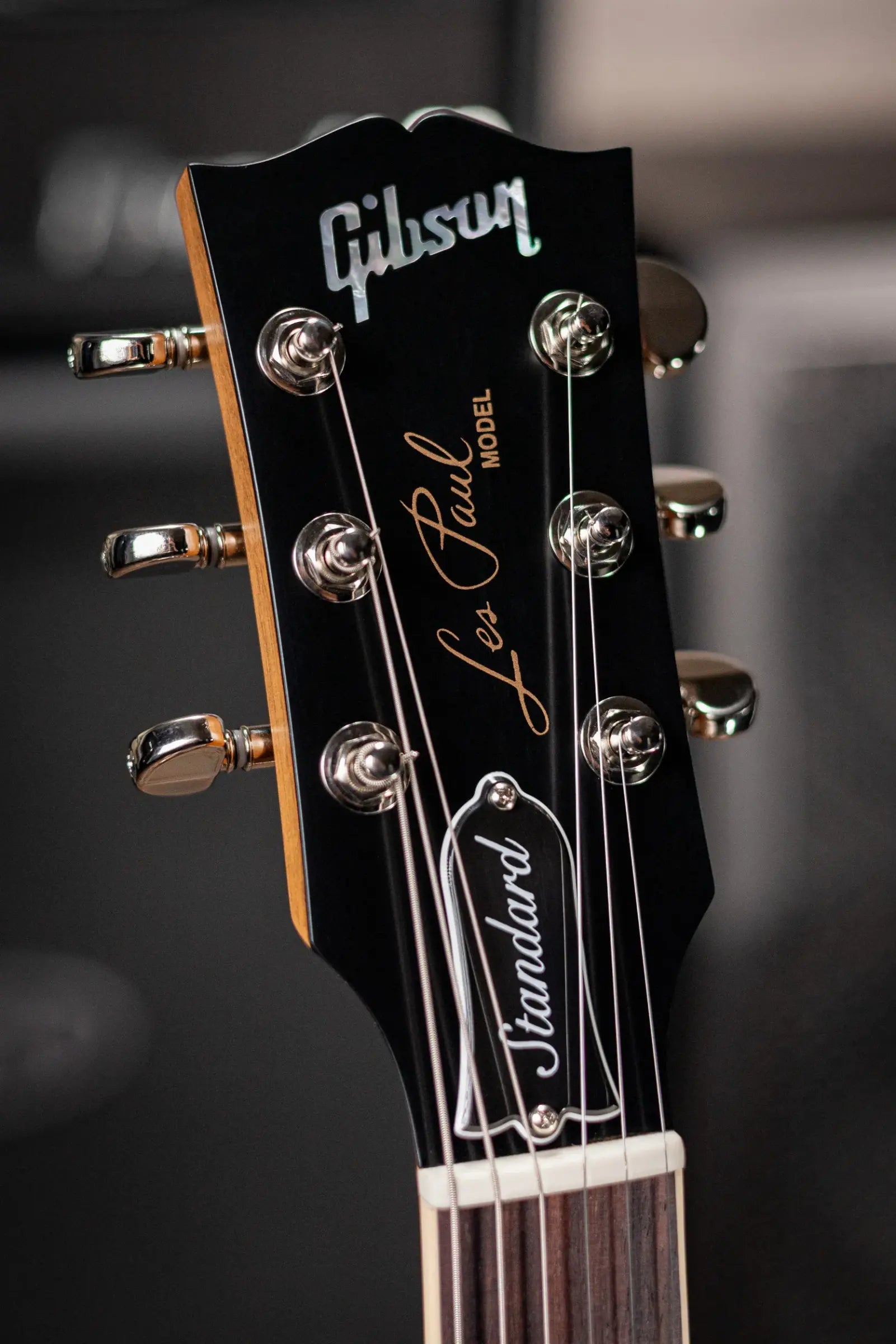 Gibson Les Paul Standard 60s Faded Electric Guitar - Vintage Bourbon Burst with Hardshell Case
