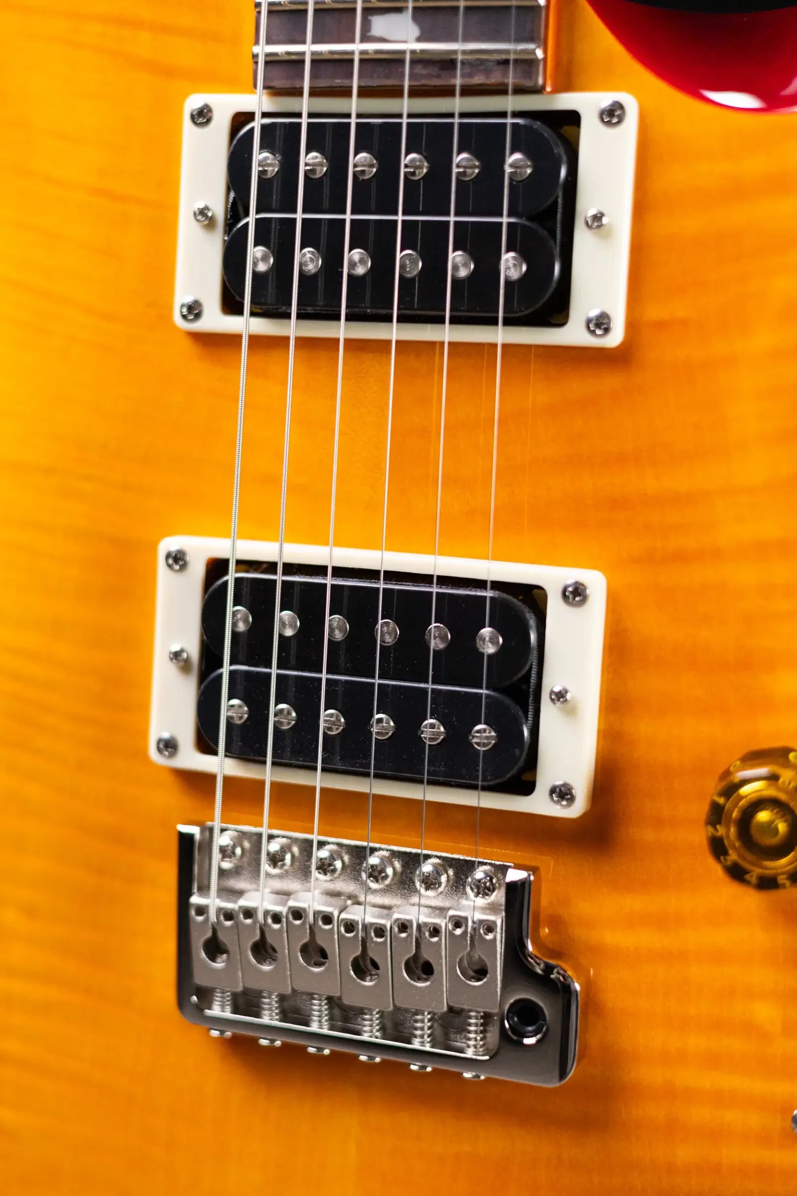 PRS SE Custom 24 Electric Guitar - Vintage Yellow with Gig Bag