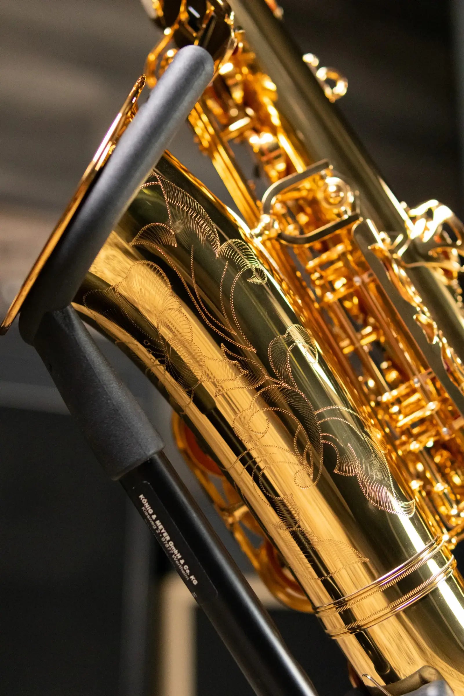 Yamaha YAS-62II Professional Alto Saxophone Gold Lacquer with Case - Used