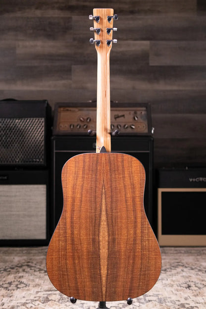 Martin D-X1E Dreadnought Acoustic/Electric Guitar - Koa with Gig Bag