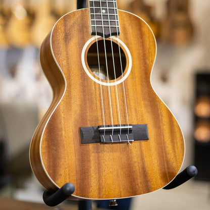 Lanika LU Series Okoume Ukulele tenor haggertys 01