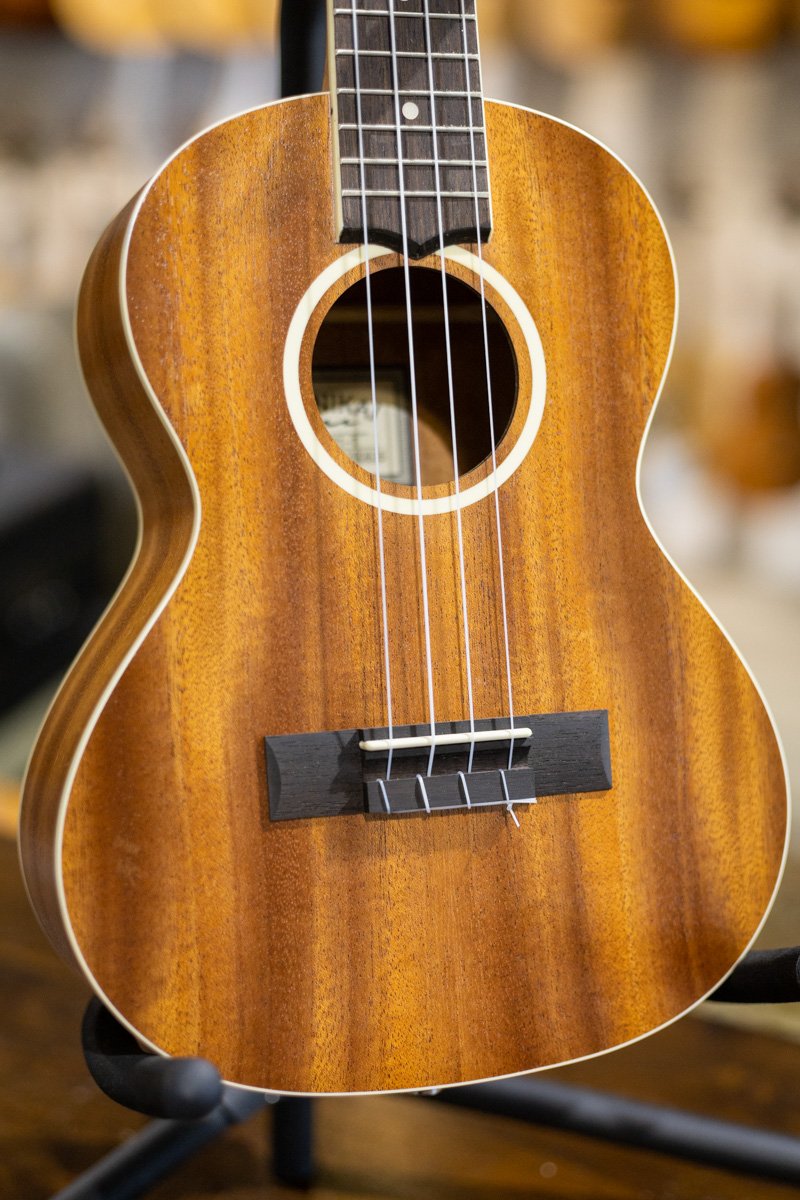 Lanika LU Series Okoume Ukulele tenor haggertys 03