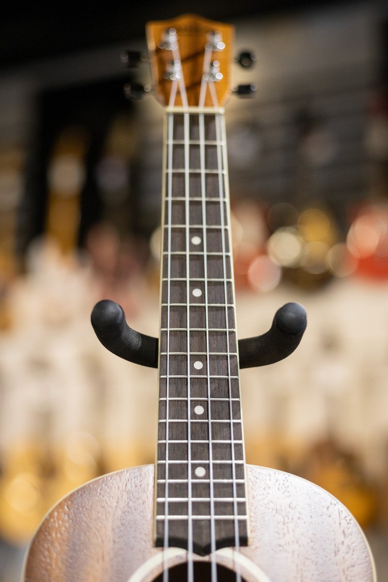 Lanika LU Series Okoume Ukulele tenor haggertys 04