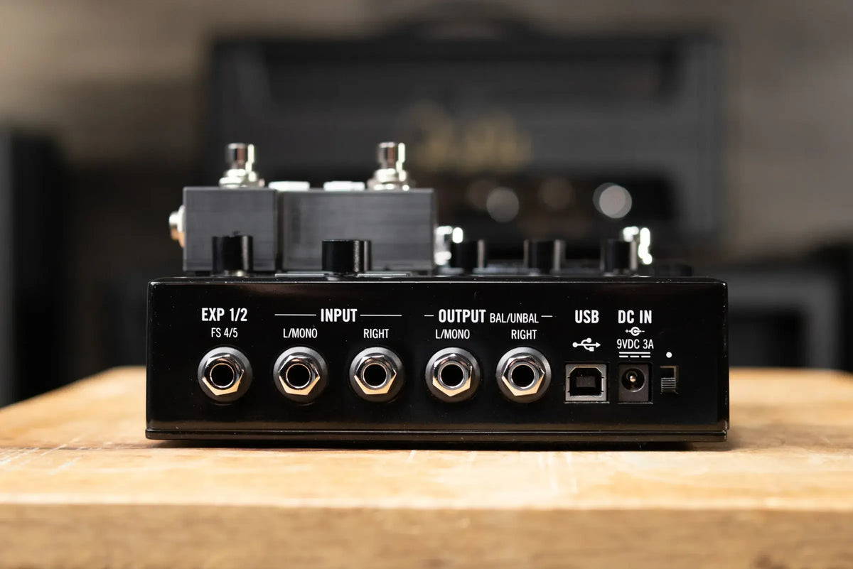 Line 6 HX Stomp Multi-Effects Processor with Double Switch Attachment - Used