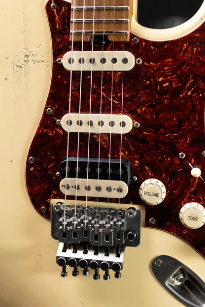 Luxxtone Choppa S HSS Electric Guitar - Cream with Hardshell Case