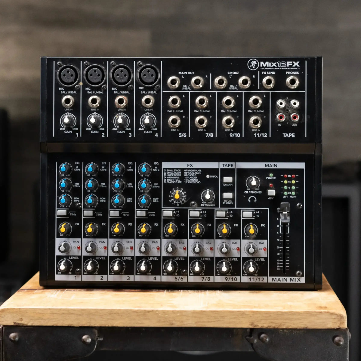 Mackie Mix12FX 12-Channel Compact Live Studio Mixer with Effects - Used