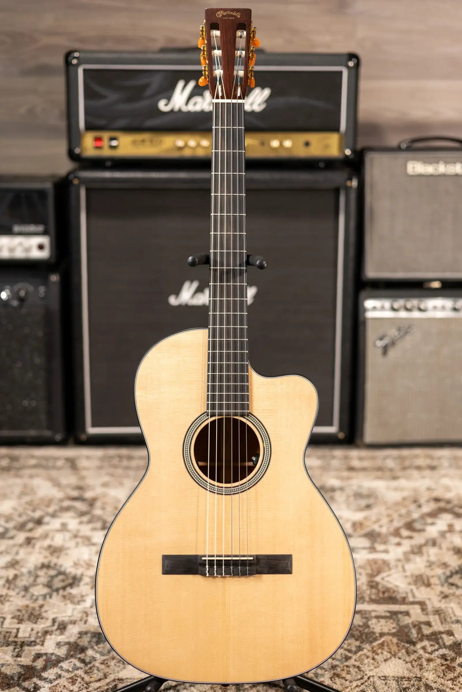 Martin 000C12-16E Nylon Acoustic/Electric Guitar with Structured Gig Bag