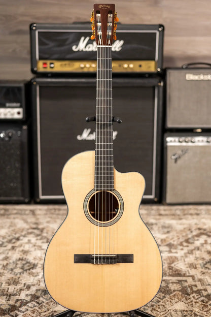 Martin 000C12-16E Nylon Acoustic/Electric Guitar with Structured Gig Bag