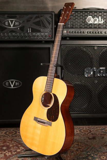 Martin 000E Retro Plus Mahogany Acoustic/Electric Guitar with Gig Bag