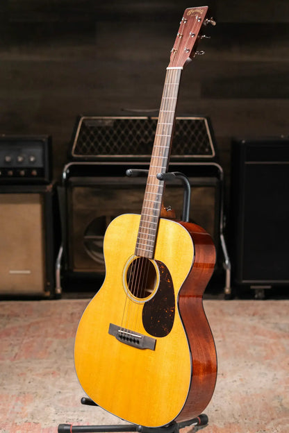 Martin 000E Retro Plus Mahogany Acoustic/Electric Guitar with Gig Bag