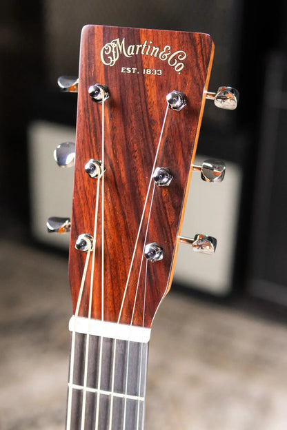 Martin 00-18 Joe Bonamassa Signature Acoustic Guitar - Burst with Hardshell Case