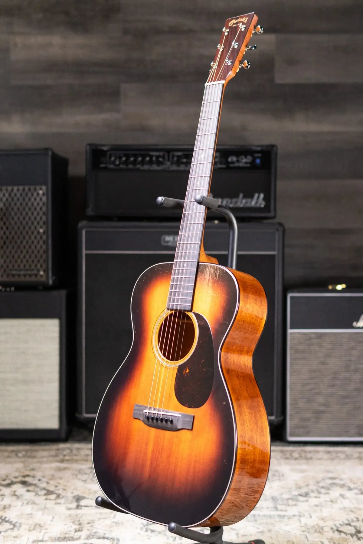 Martin 00-18 Joe Bonamassa Signature Acoustic Guitar - Burst with Hardshell Case