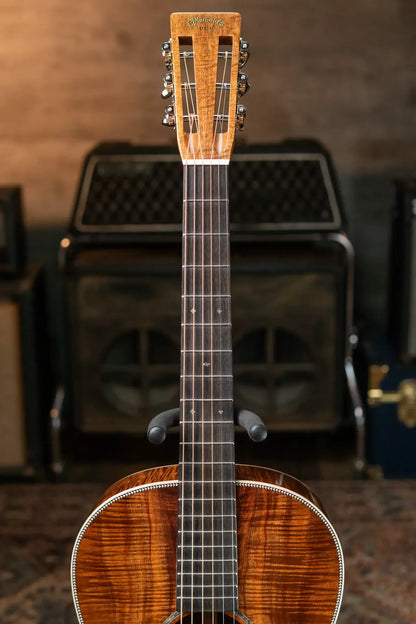 Martin Custom Shop 000 Acoustic Extra Figured Koa with Hardshell Case 672bb85019f36