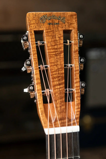 Martin Custom Shop 000 Acoustic Extra Figured Koa with Hardshell Case 672bb850a8fe5