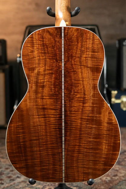 Martin Custom Shop 000 Acoustic Extra Figured Koa with Hardshell Case 672bb8539c14a