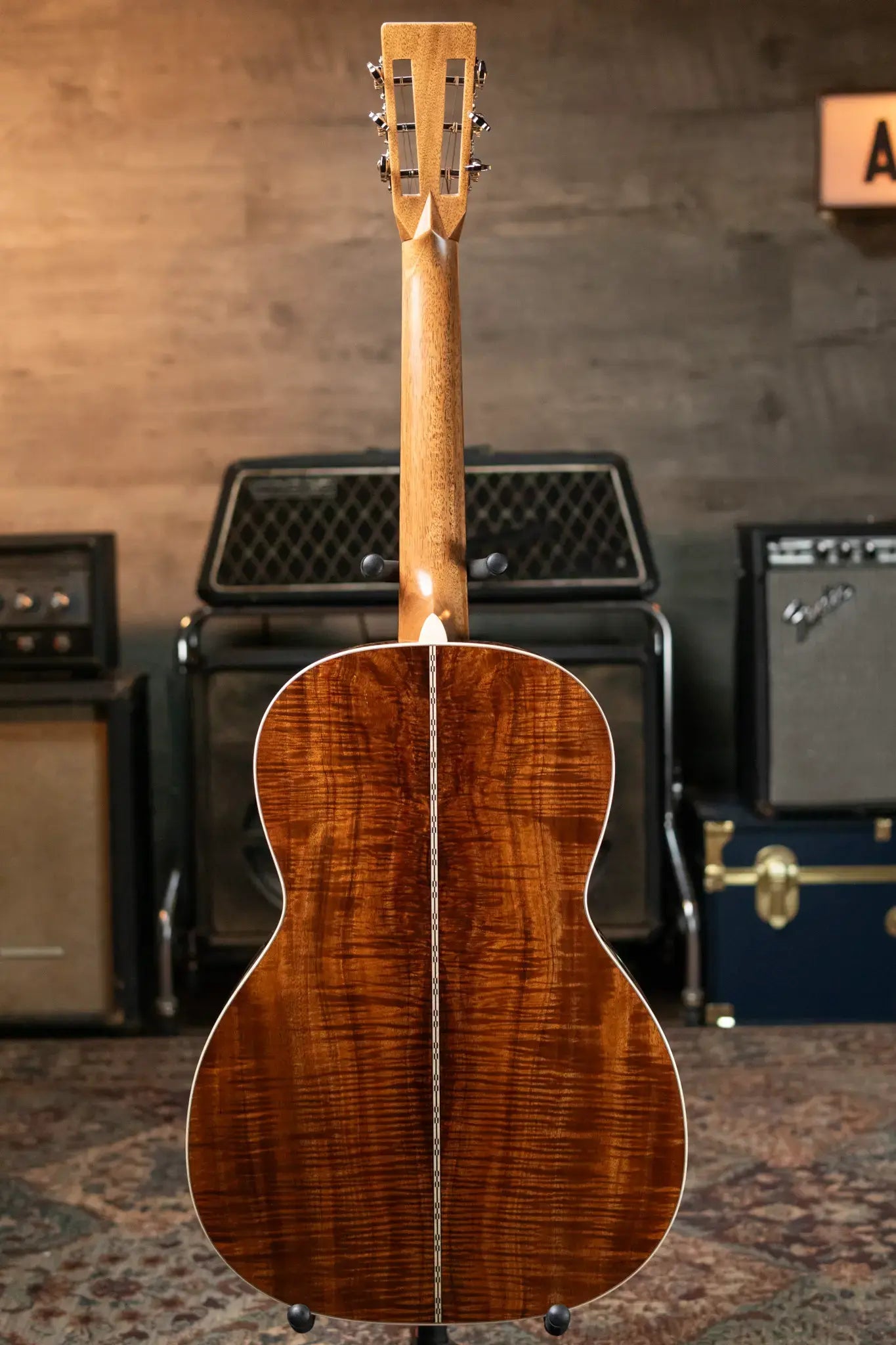 Martin Custom Shop 000 Acoustic Extra Figured Koa with Hardshell Case 672bb85468321