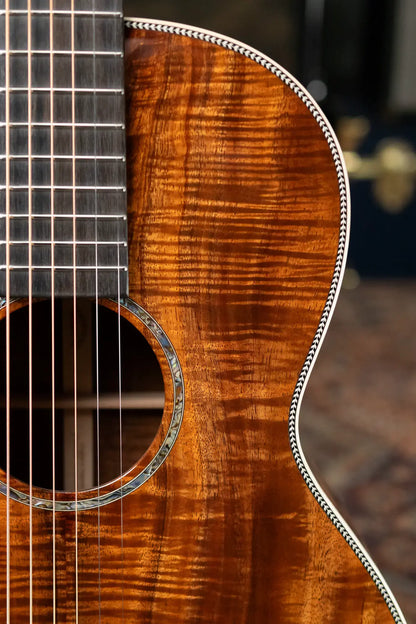 Martin Custom Shop 000 Acoustic Extra Figured Koa with Hardshell Case 672bb855091ae