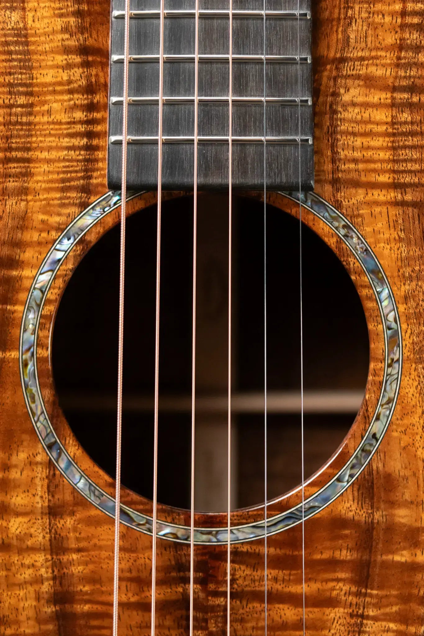 Martin Custom Shop 000 Acoustic Extra Figured Koa with Hardshell Case 672bb8559a69c
