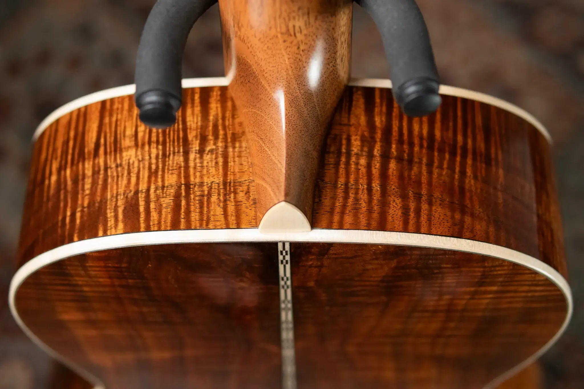 Martin Custom Shop 000 Acoustic Extra Figured Koa with Hardshell Case 672bb85921dea