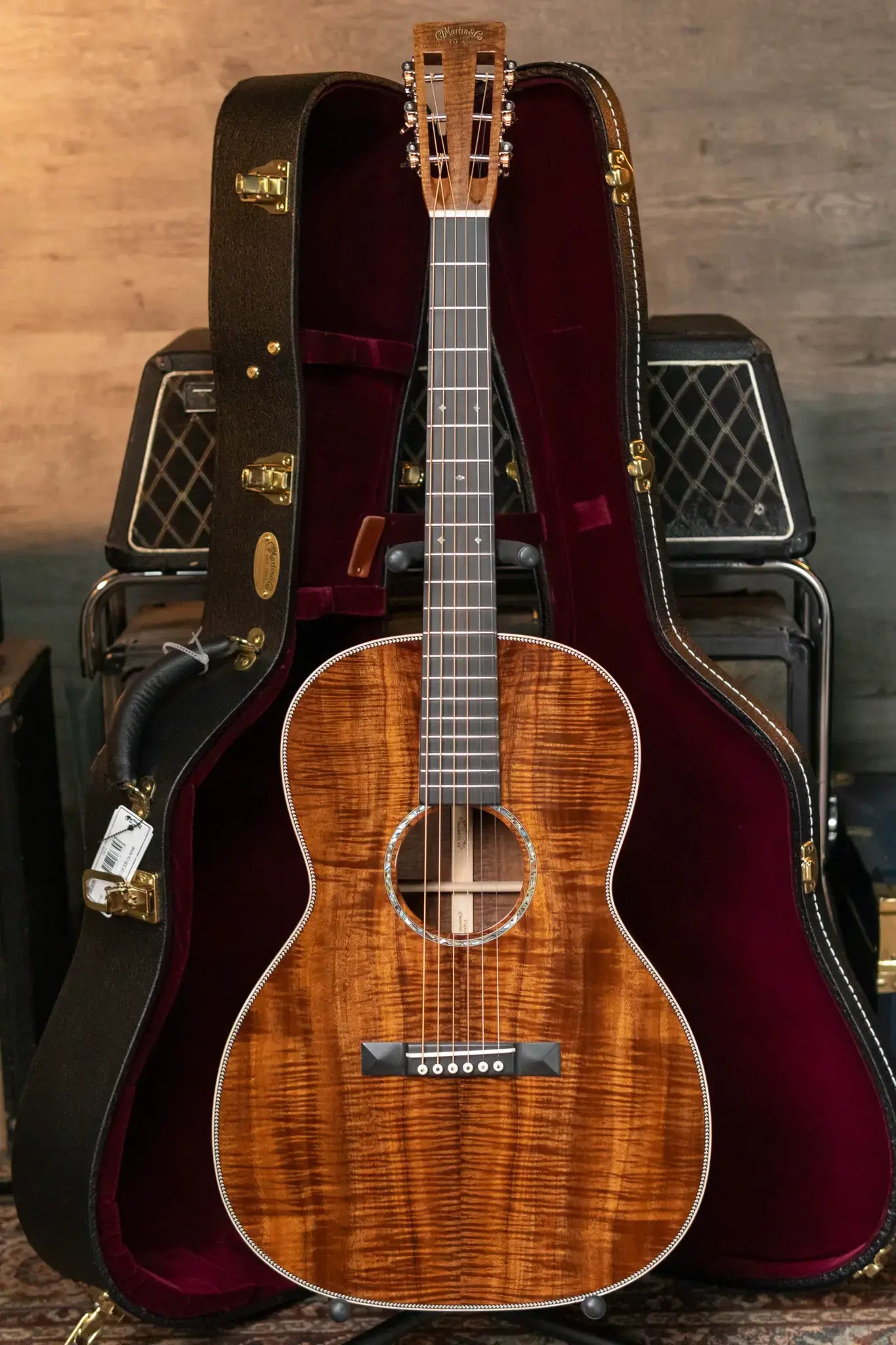 Martin Custom Shop 000 Acoustic Extra Figured Koa with Hardshell Case 672bb85a7581f