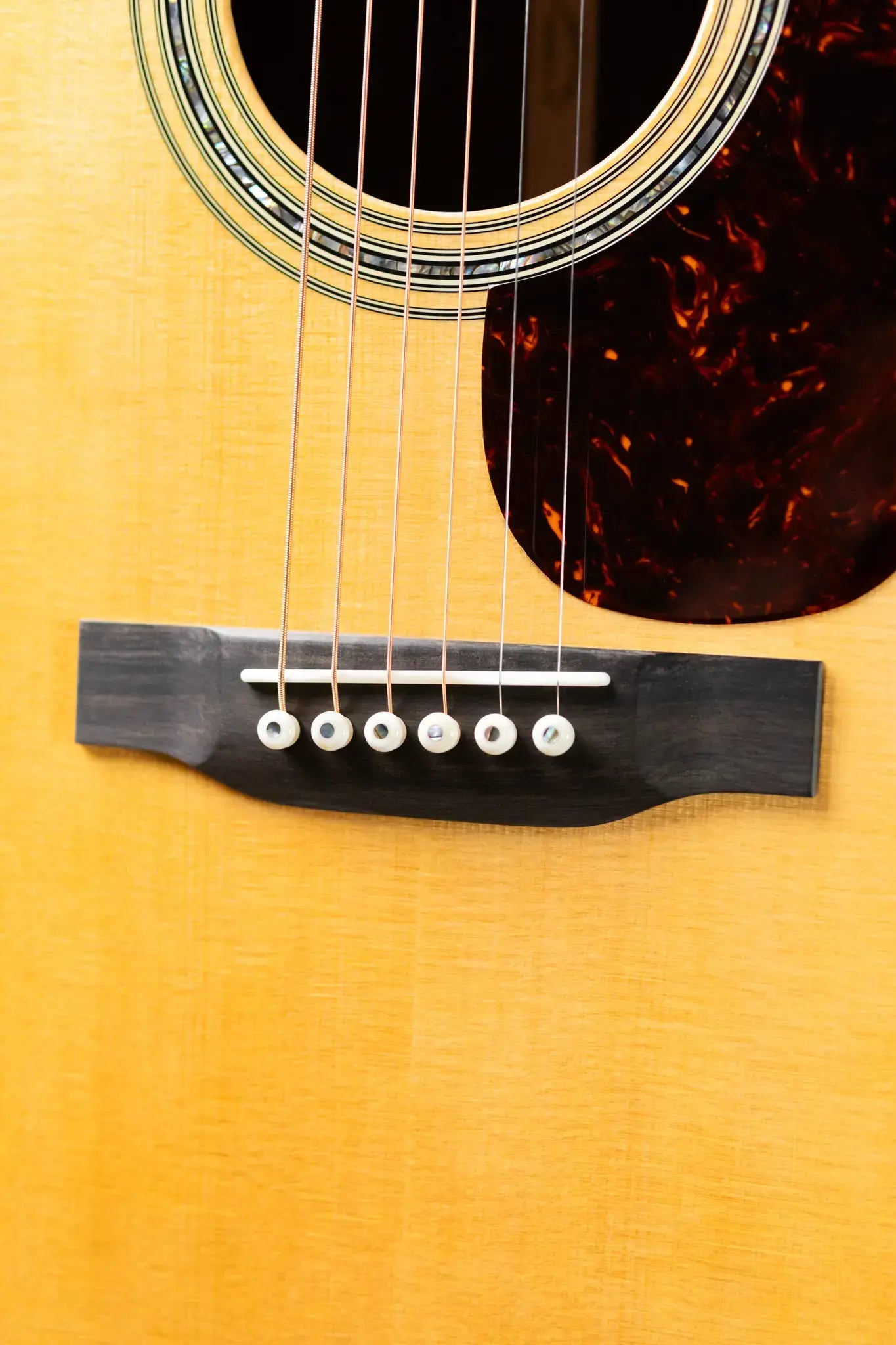 Martin Custom Shop Style 45 000-14F Acoustic Guitar - Macassar Ebony/Premium Spruce with Hardshell Case