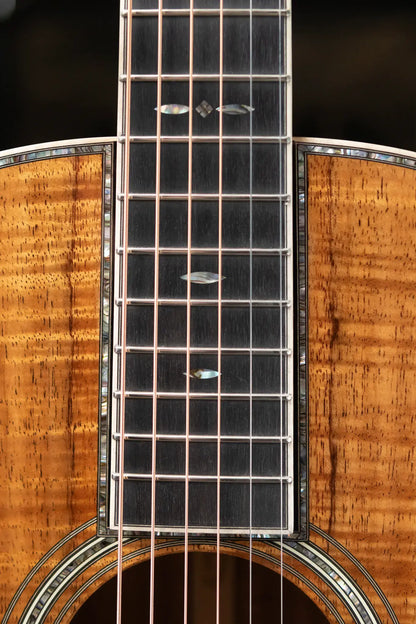 Martin Custom Shop 000 Acoustic Highly Figured Koa with Hardshell Case 6758a1526b8c7
