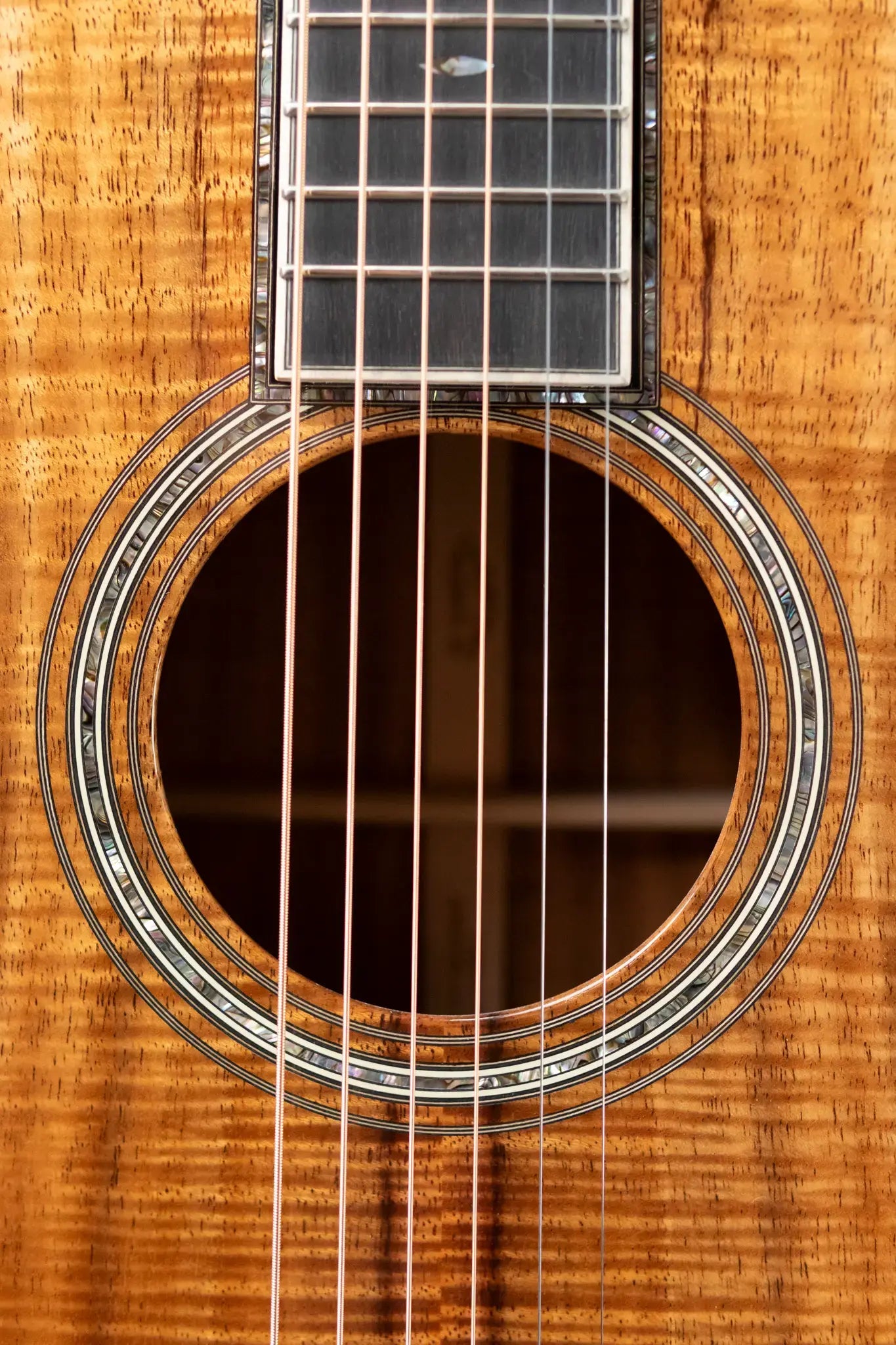 Martin Custom Shop 000 Acoustic Highly Figured Koa with Hardshell Case 6758a1535d92c
