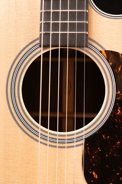 Martin Custom Shop Dreadnought Acoustic Guitar - Ziricote with Hardshell Case