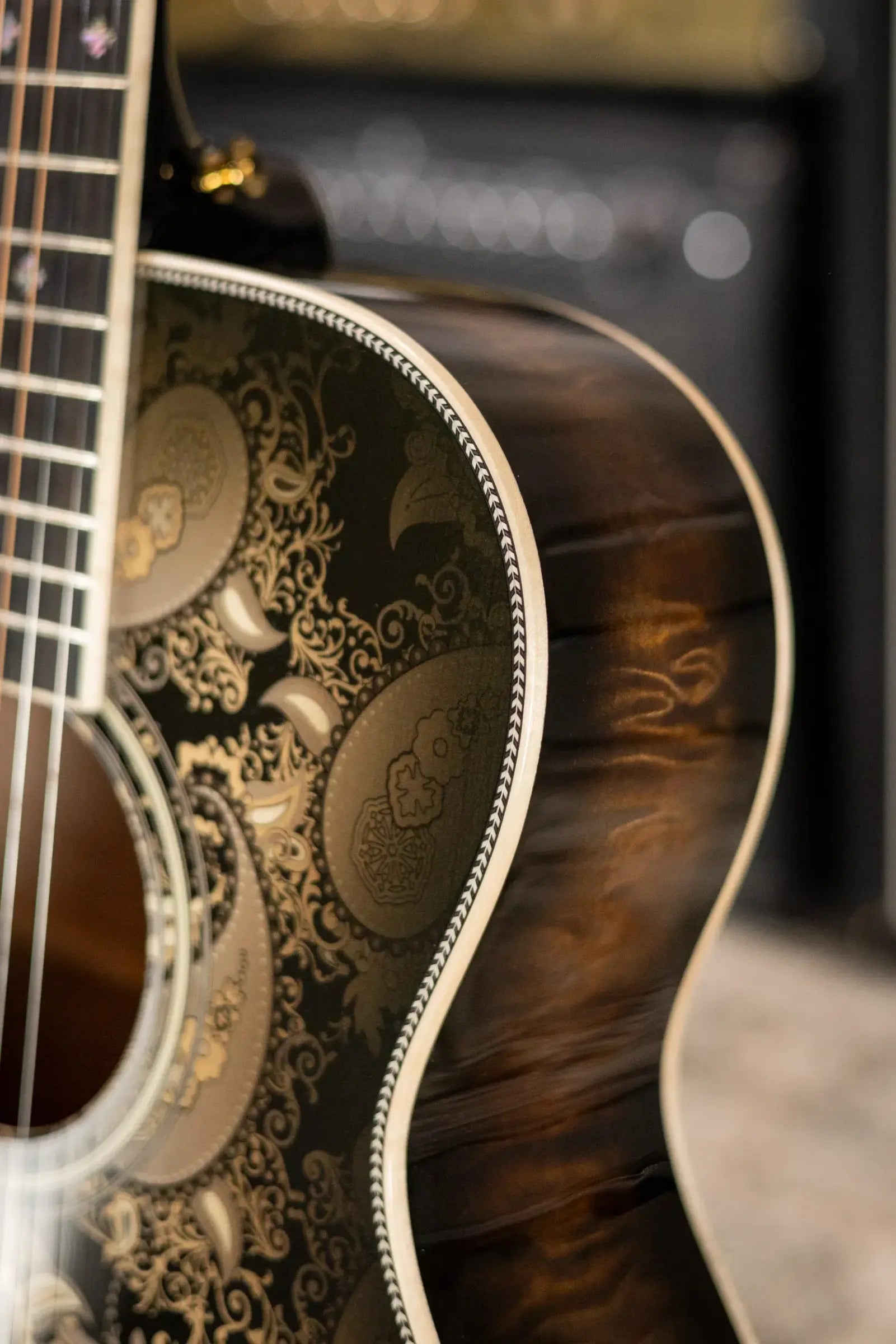 Martin Custom Shop M Acoustic/Electric Guitar - Paisley Ember Burst with Hardshell Case
