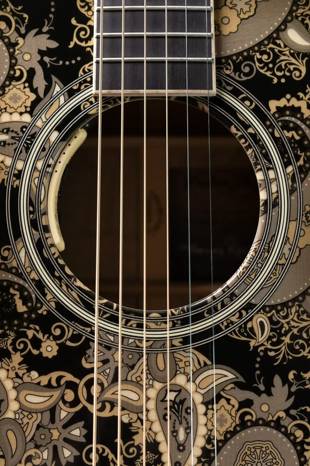 Martin Custom Shop M Acoustic/Electric Guitar - Paisley Ember Burst with Hardshell Case