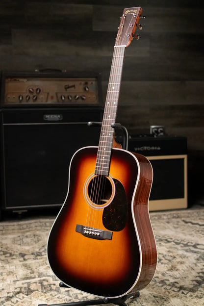 Martin D-28 Standard Series Dreadnought Acoustic Guitar - Gloss 1935 Sunburst with Hardshell Case