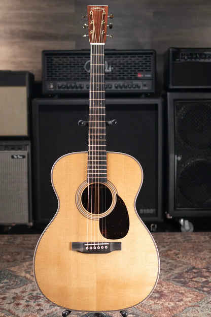 Martin OM-28 Modern Deluxe Acoustic Guitar with Hardshell Case - Demo