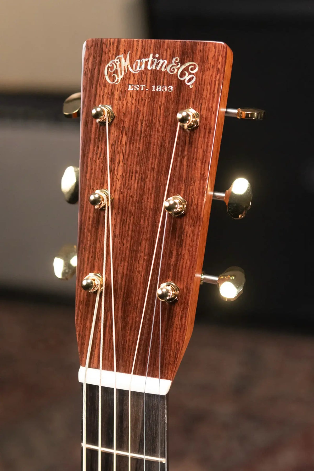 Martin OM-28 Modern Deluxe Acoustic Guitar with Hardshell Case - Demo