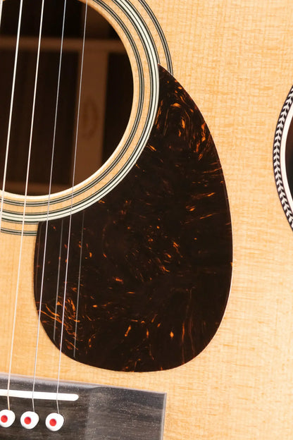Martin OM-28 Modern Deluxe Acoustic Guitar with Hardshell Case - Demo