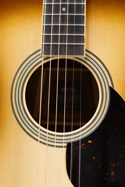 Martin OM-35 Inception Acoustic Guitar - Dark Toasted Burst with Hardshell Case