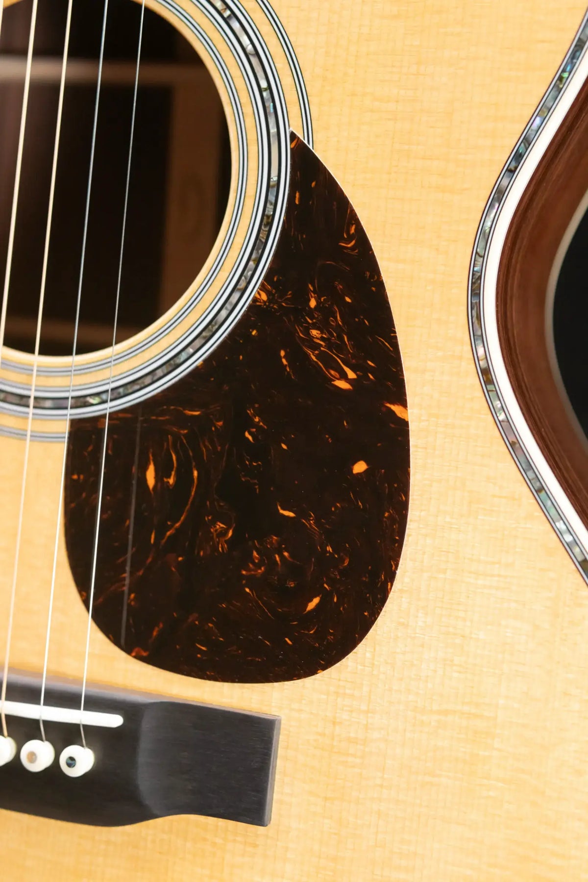 Martin OM-42 Standard Series Acoustic Guitar with Hardshell Case - Demo