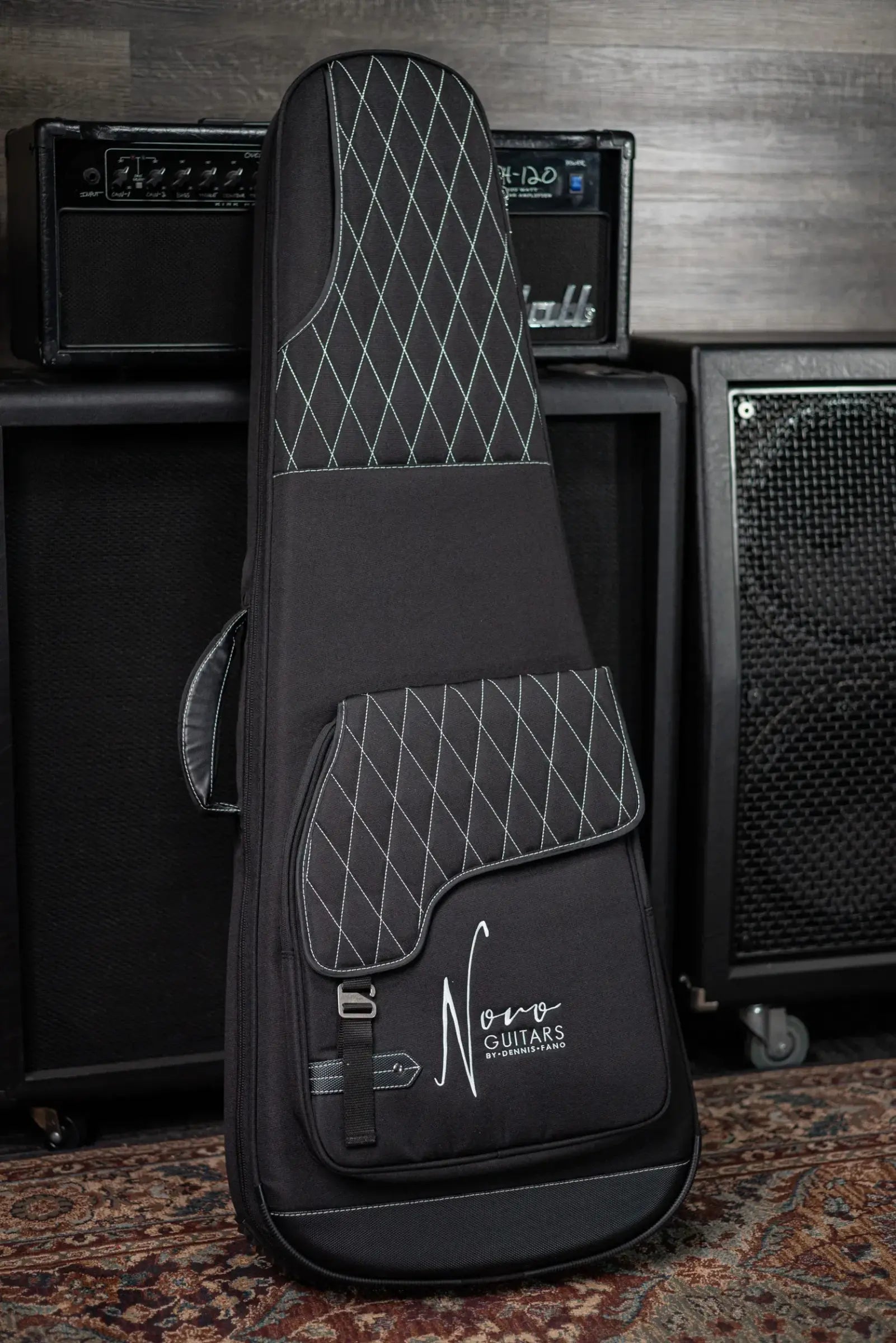 Novo Custom Serus TC Electric Guitar - Bull Black with Gig Bag