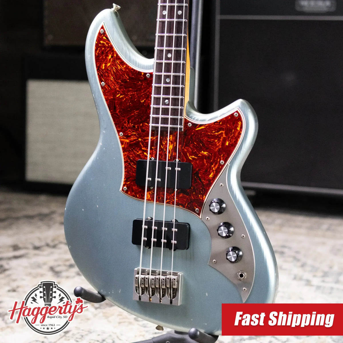 Novo Custom Shop Ivorus Electric Bass - Ice Blue Metallic with Gig Bag