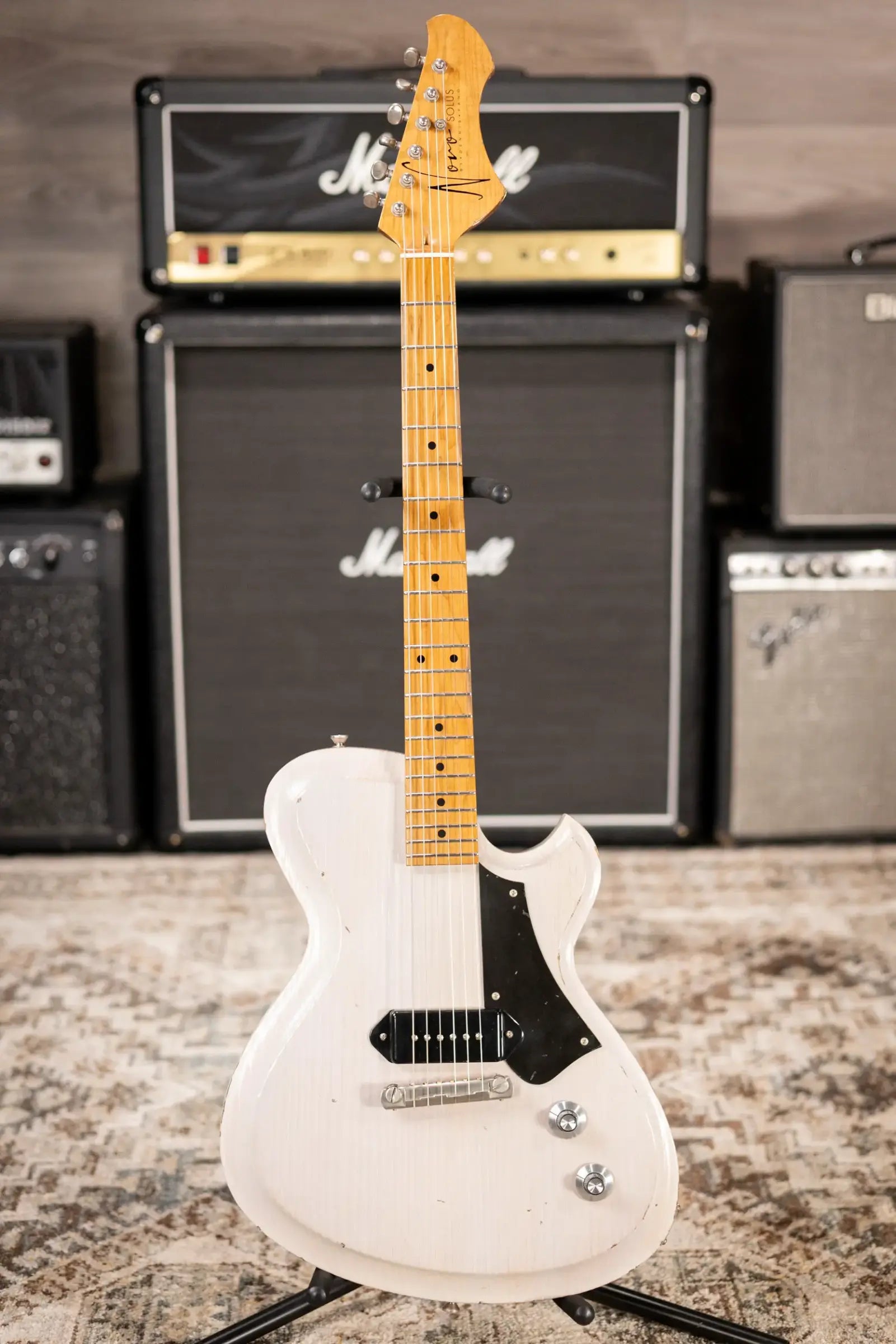 Novo Custom Shop Solus M1 Electric Guitar - Mary Kaye White with Gig Bag