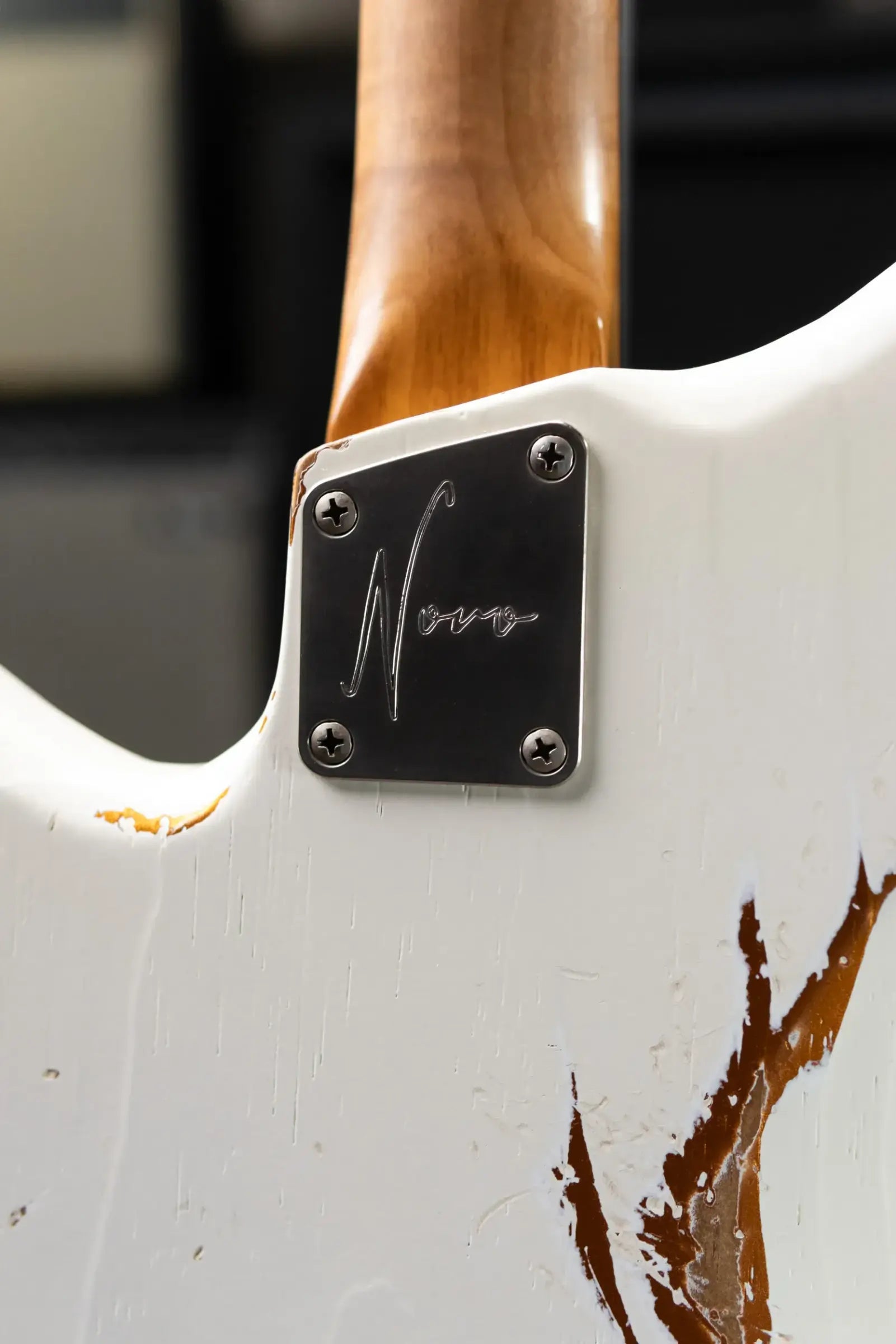 Novo Limited Serus J Electric Guitar - Olympic White over Aztec Gold with Gig Bag