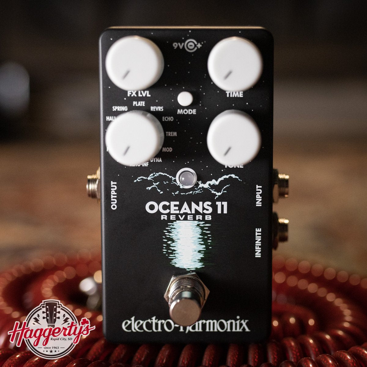 Electro-Harmonix Oceans 11 - Reverb Guitar Pedal