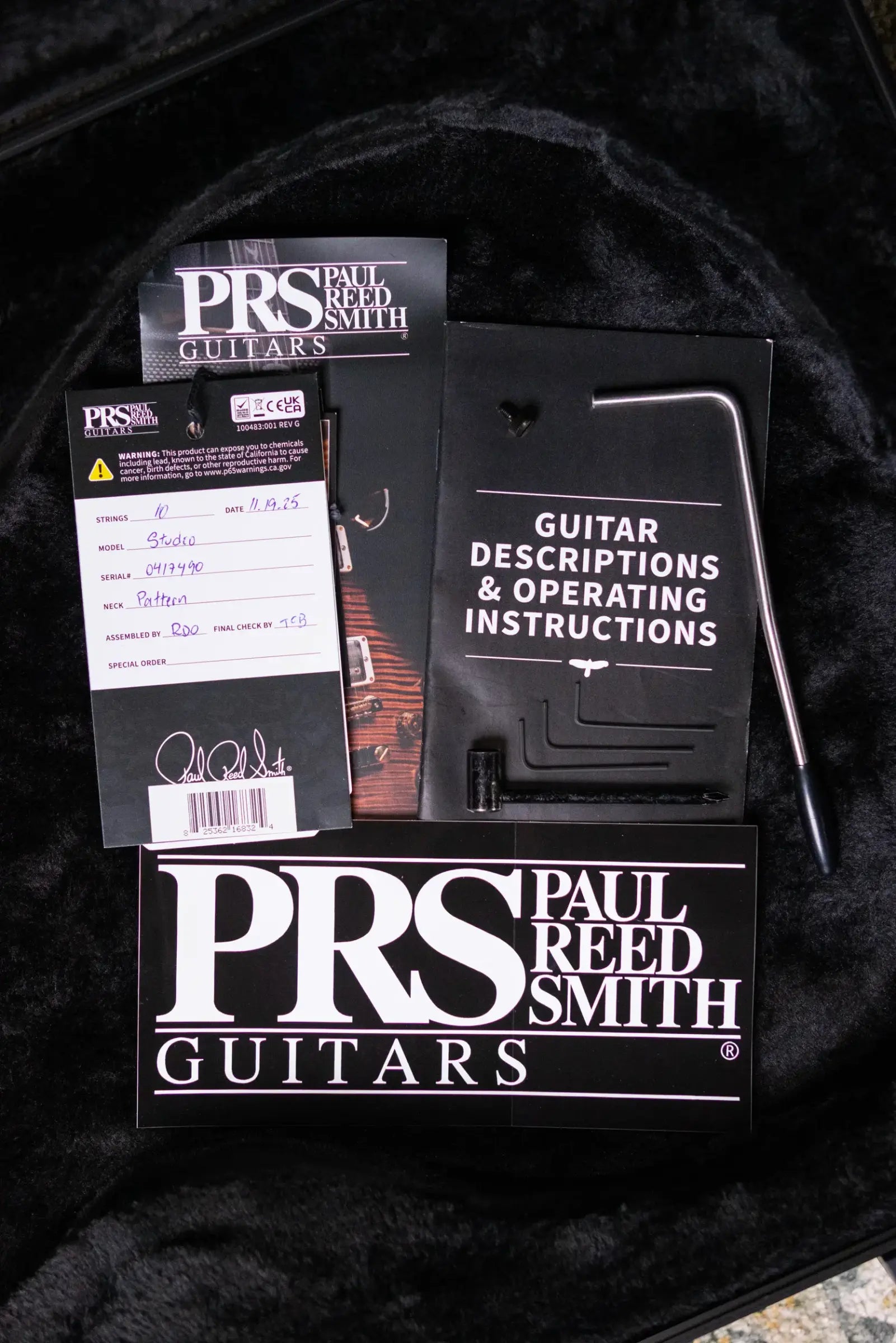 PRS Studio 22 Electric Guitar - Antique White Top with Hardshell Case