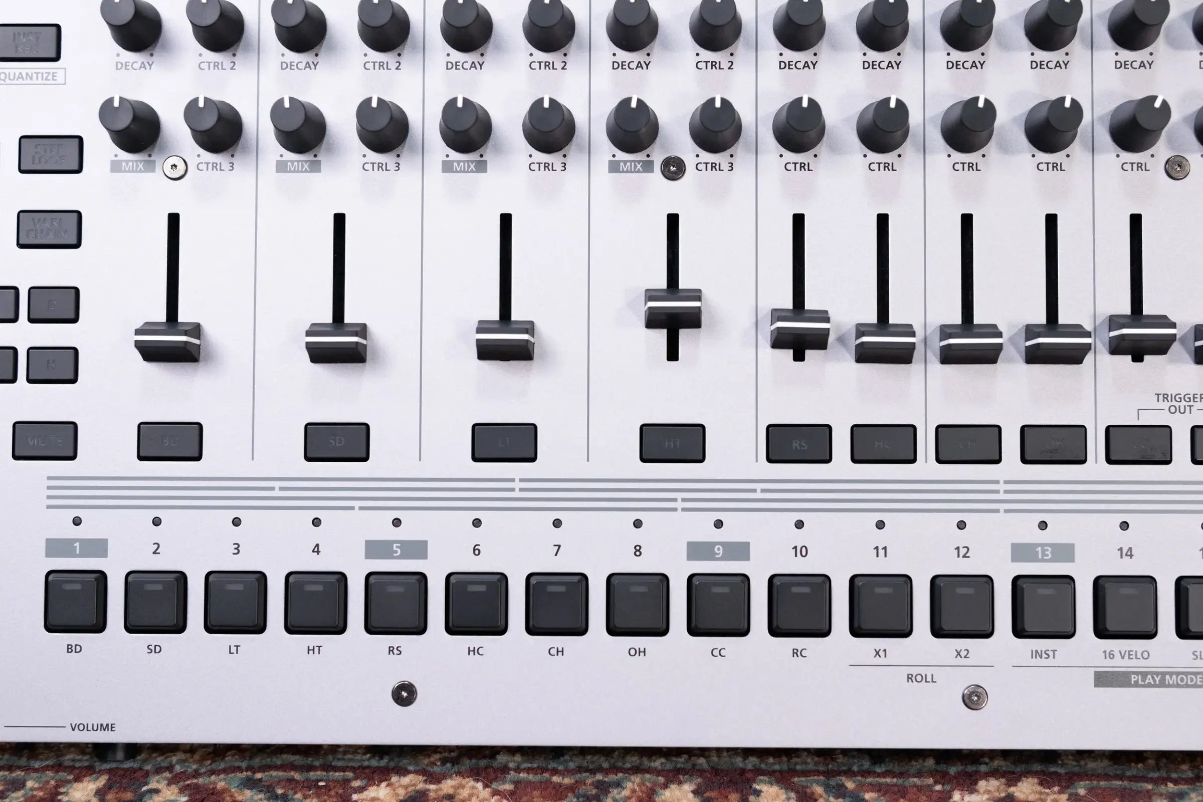 Roland TR-1000 Rhythm Creator Drum Machine
