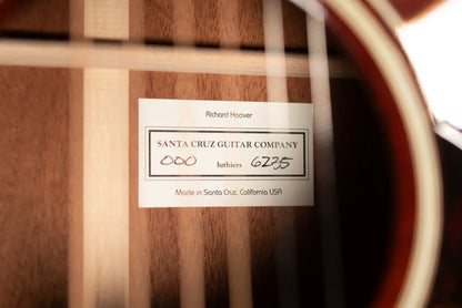 Santa Cruz 000 Acoustic Guitar - Old Growth Mahogany with Hardshell Case