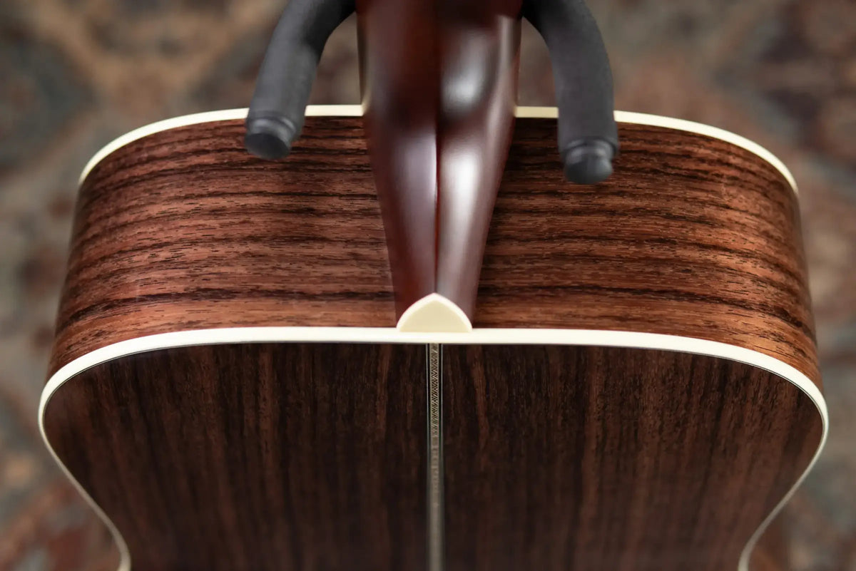 Santa Cruz Guitar Company Brad Paisley Pre-War Model Acoustic Guitar with Hardshell Case