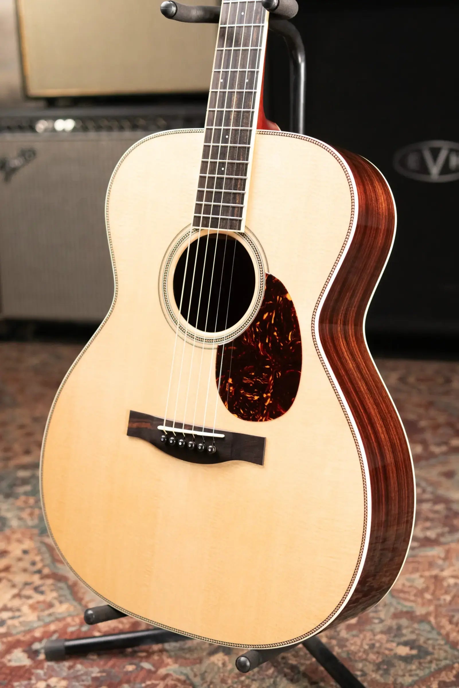 Santa Cruz OM Acoustic Guitar - Sitka Spruce/Indian Rosewood with Hardshell Case