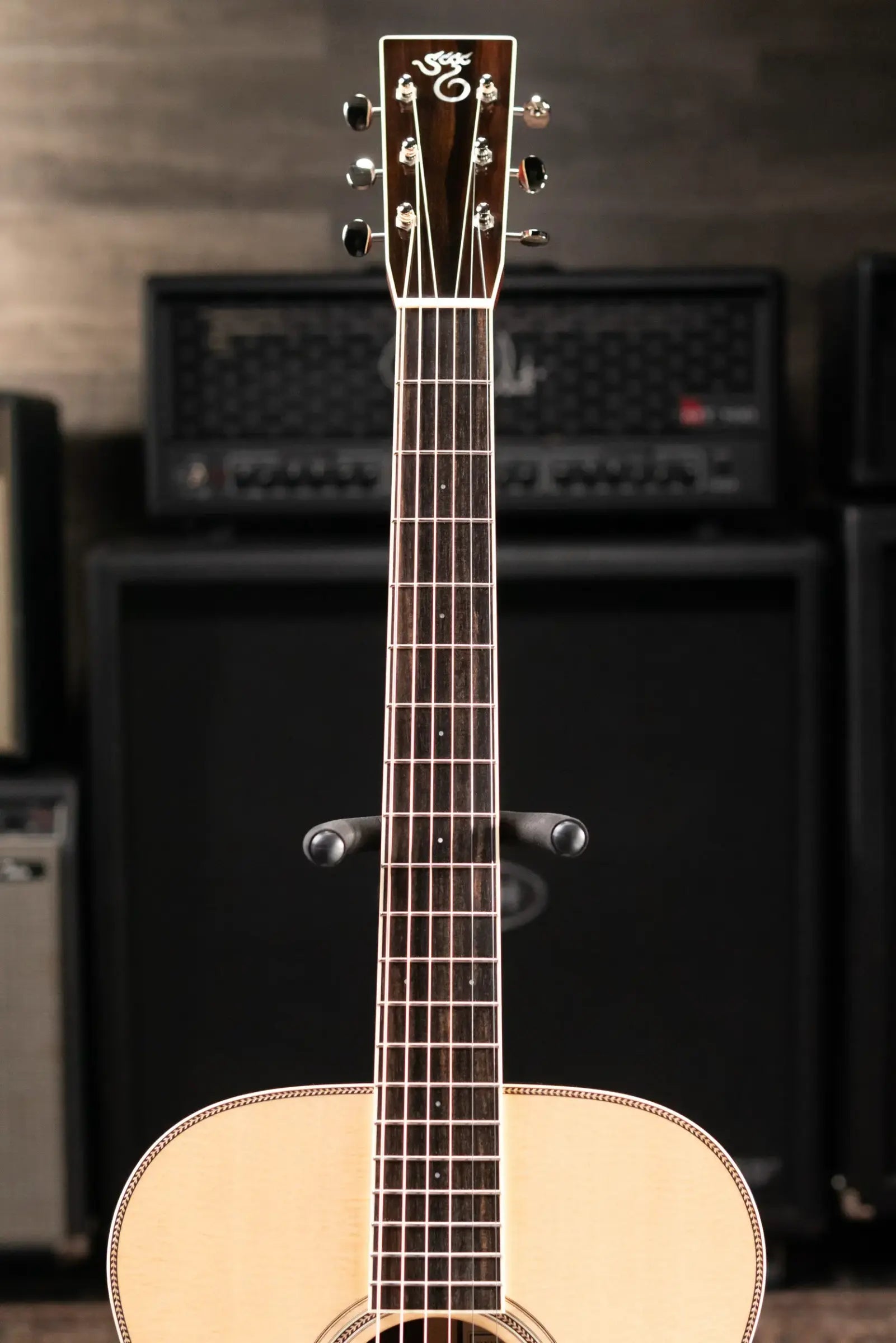 Santa Cruz OM Acoustic Guitar - Sitka Spruce/Indian Rosewood with Hardshell Case