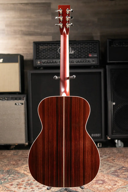 Santa Cruz OM Acoustic Guitar - Sitka Spruce/Indian Rosewood with Hardshell Case